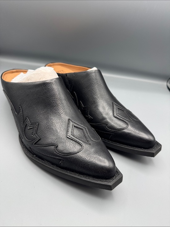 FRYE AND CO. Shoes - Frye and Co. Women's Irlene Western Slip On Mules